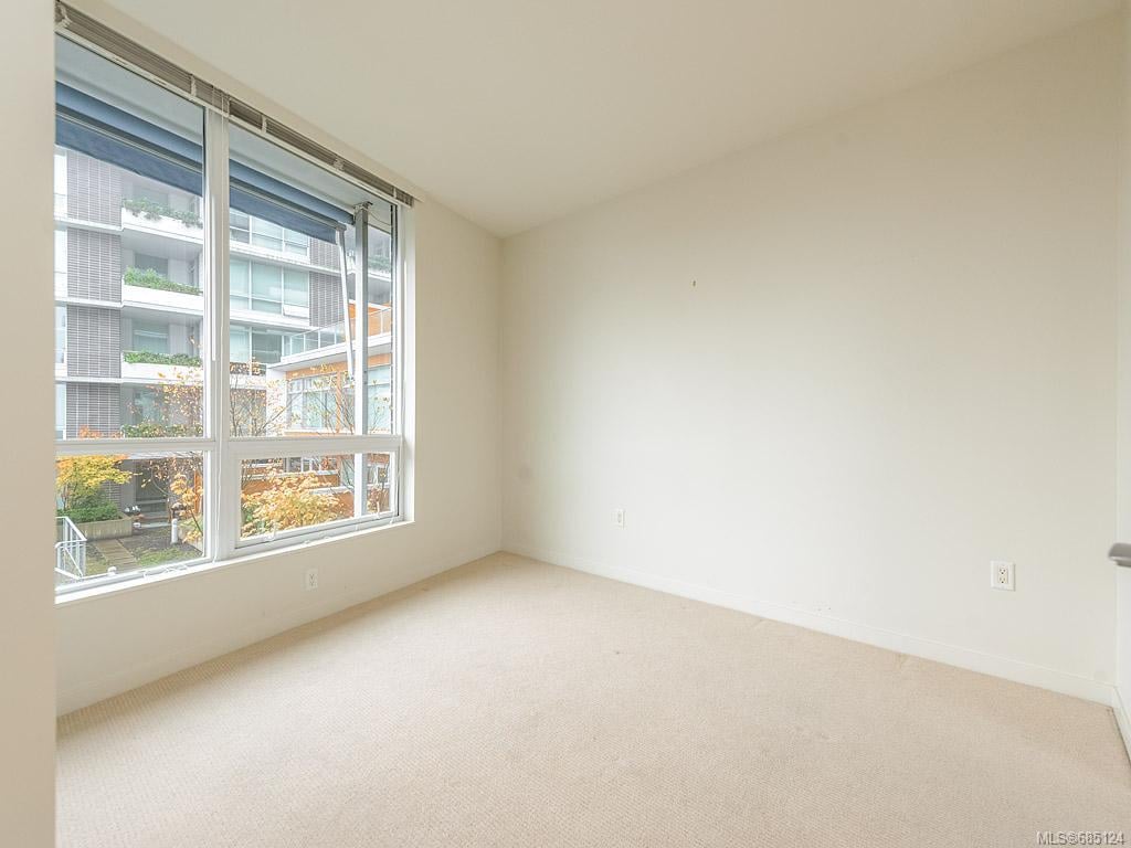 207-399 Tyee Rd