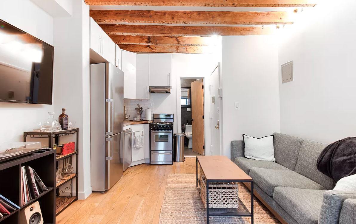 42 Horatio Street, Apt 18