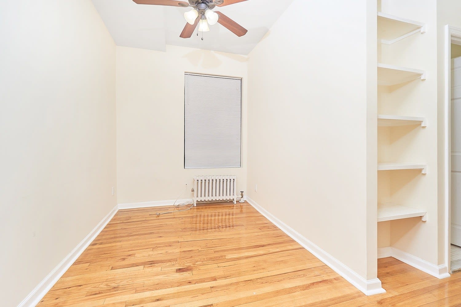 270 E 78th St, Unit 22