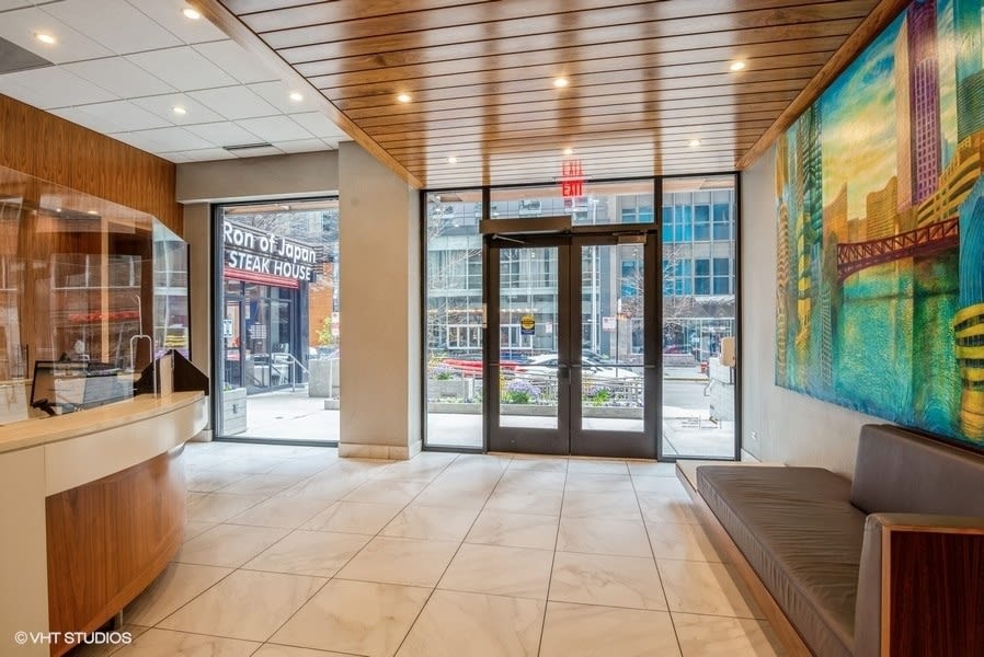 230 E Ontario St Unit 2204