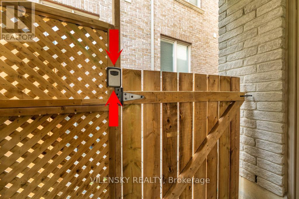 #BSMT -9193B Bathurst St