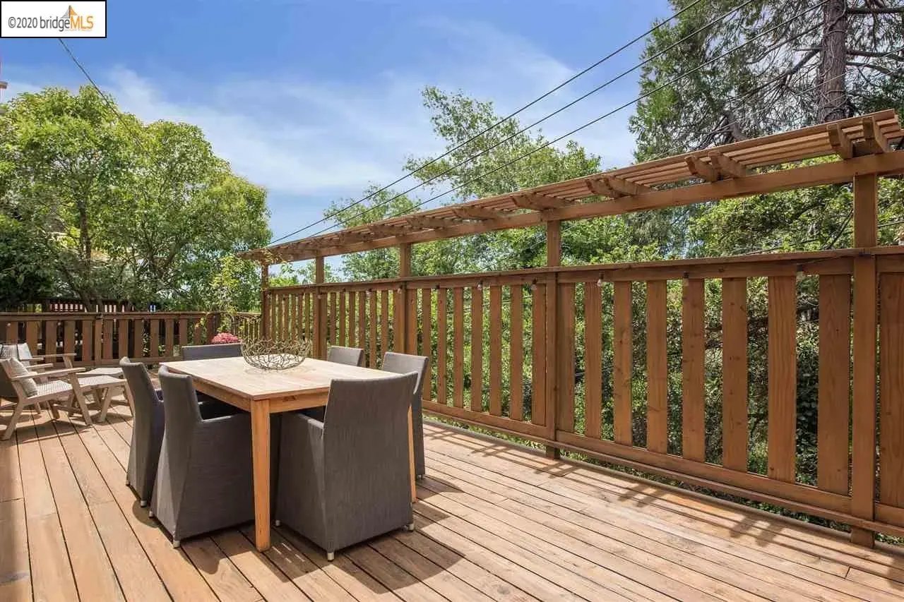 891 Glendome Cir