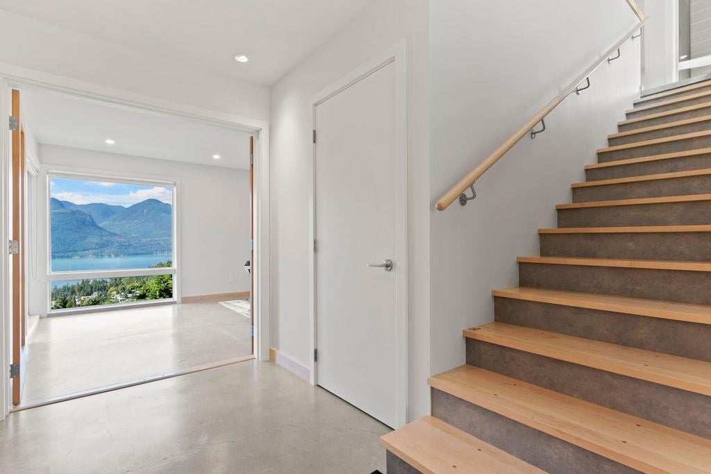 1135 Copper Dr