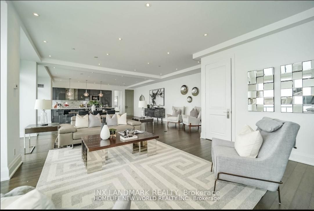 CITY VIEWS AND LUXURY LIVING