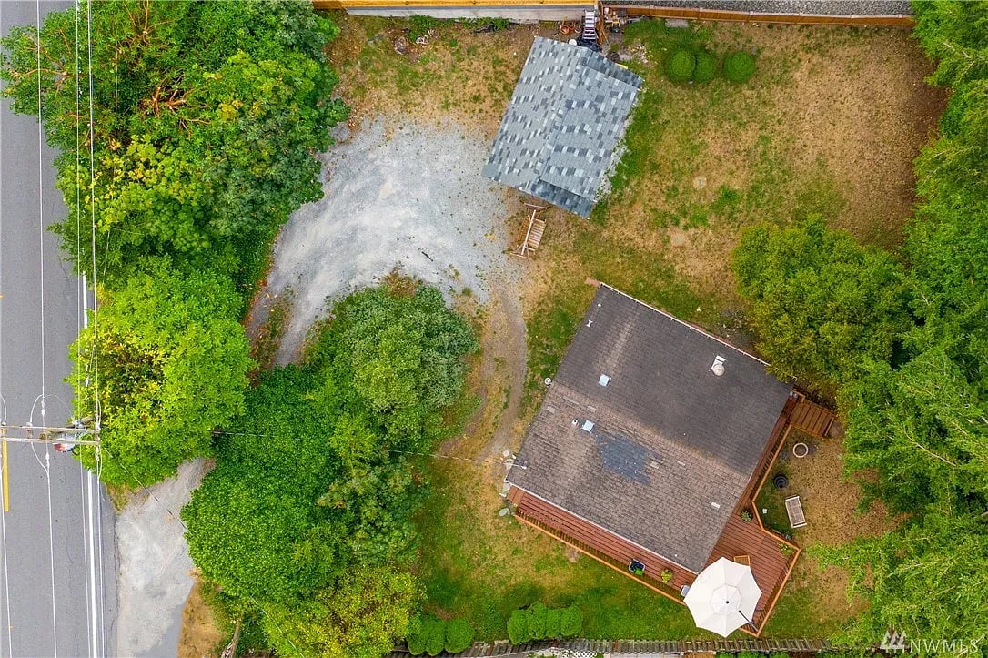 1389 SE Camano Dr