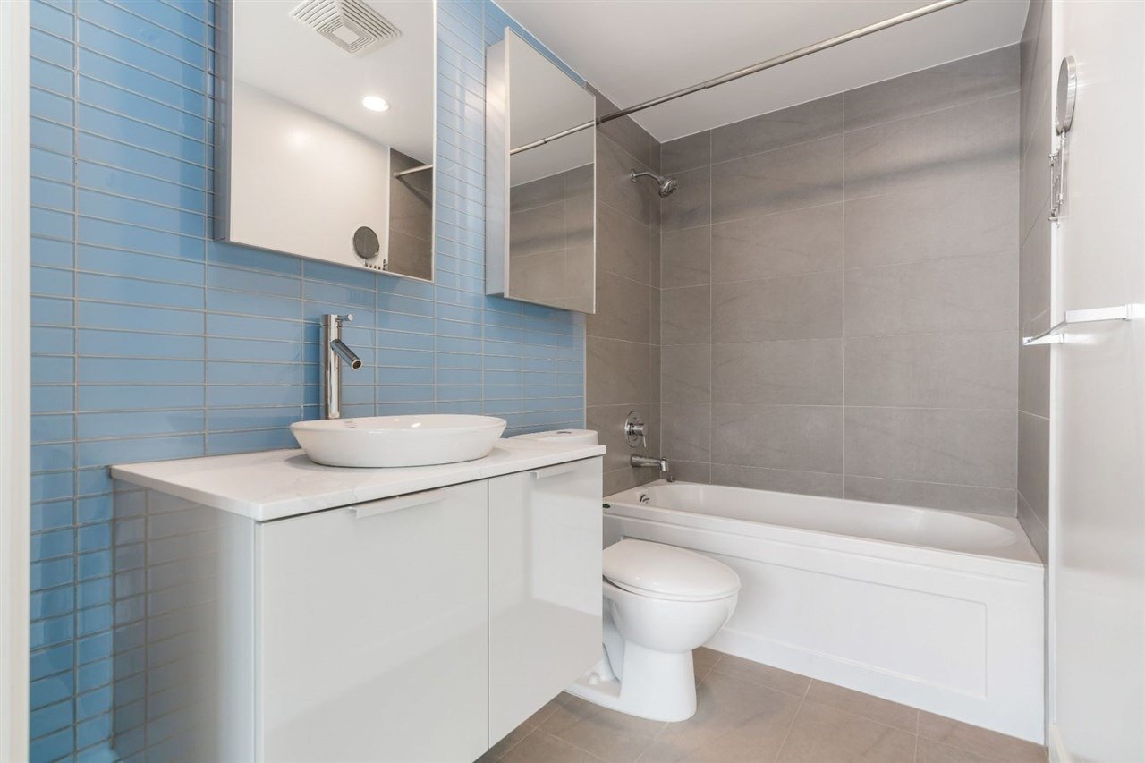 128 W Cordova St, #1808