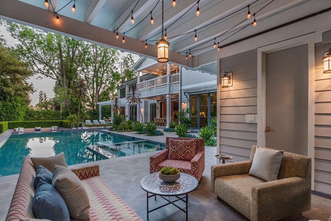 Monarch Reserve, N Norman Pl, 90049