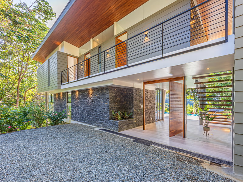 4 Bedroom Jungle Paradise with Ocean Views