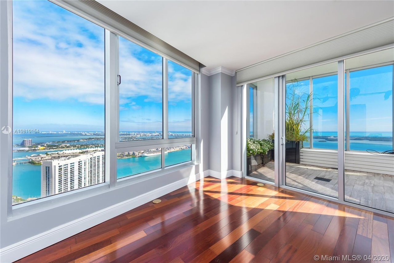 465 Brickell Ave #5701