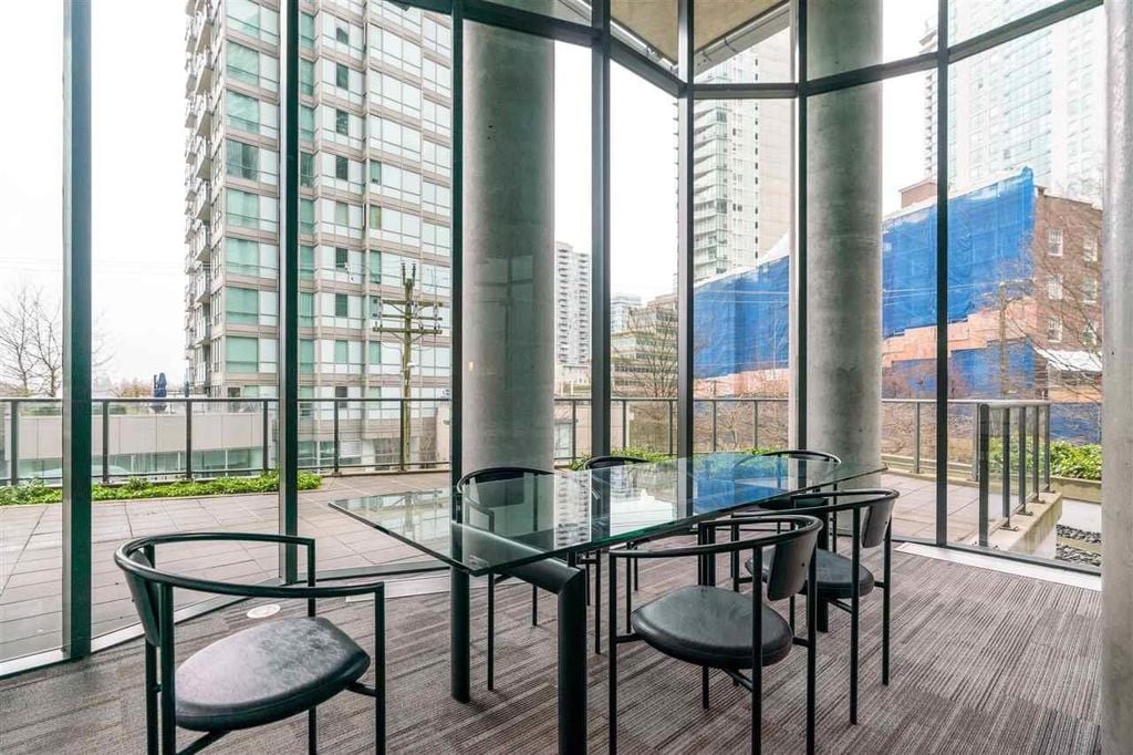 1331 W Georgia St, #707