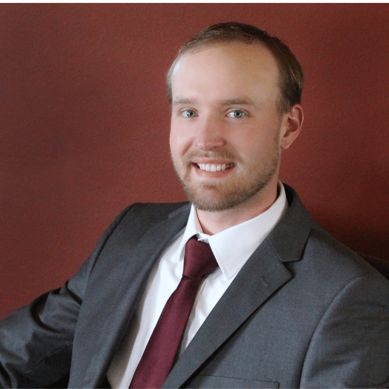 Brady Timmer Lennox, SD Real Estate Agent Headshot