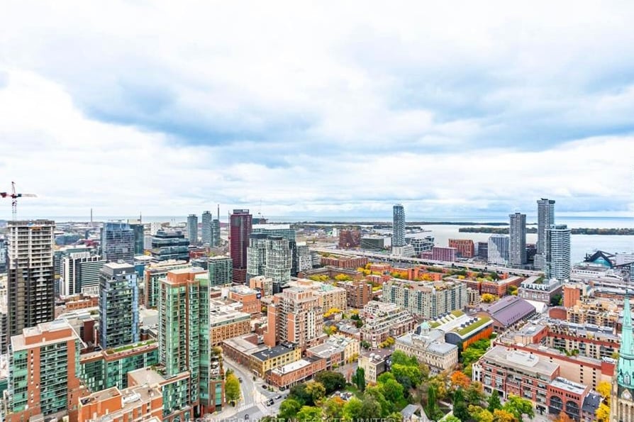 89 Church Street Unit: 612