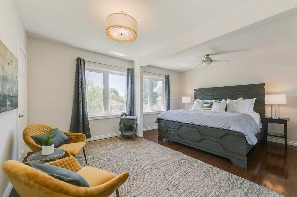 24 Zenith Dr