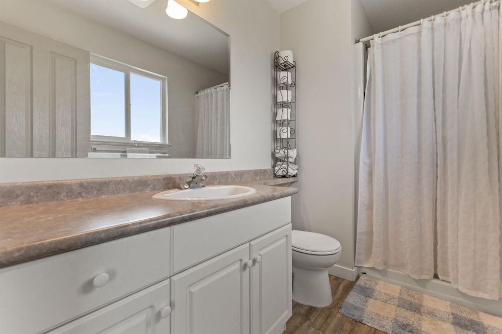 1530 Mackay Crescent, #12