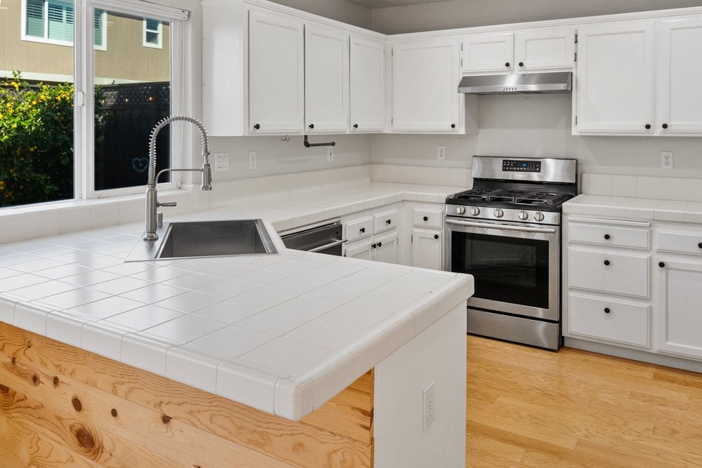 Kitchen with breakfast bar and efficient open layout