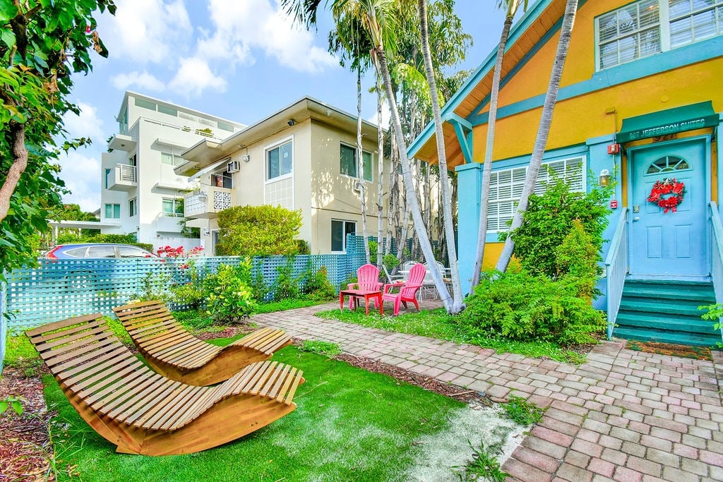 Boutique South Beach Hotel Sells by Luca Migliore