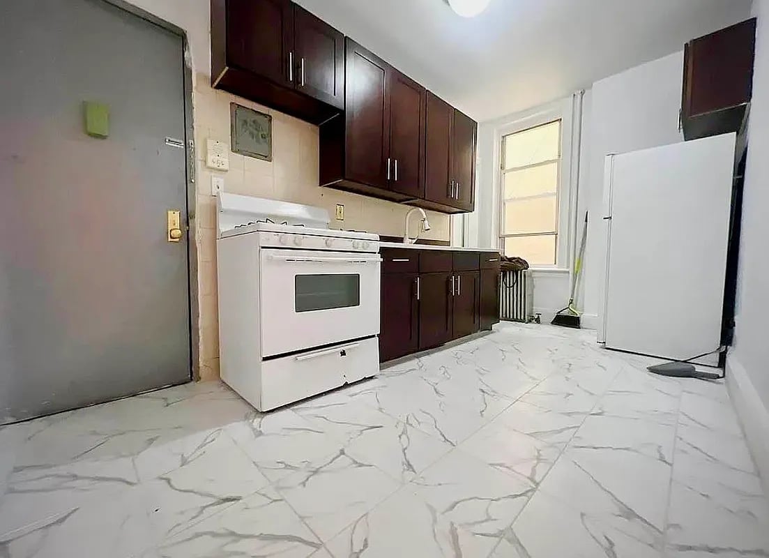 1556 Atlantic Avenue #2R