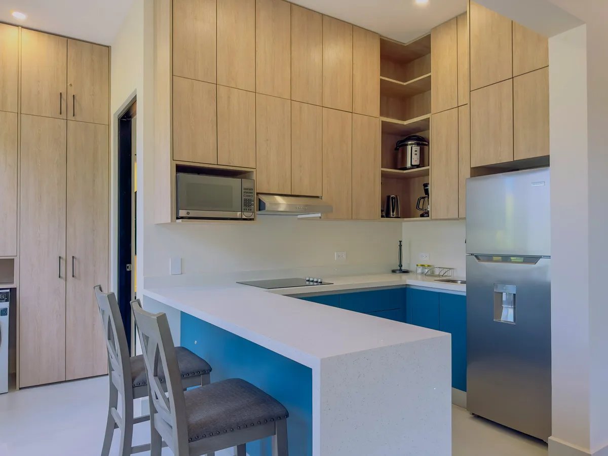 One-Level Home w/Solar, Pool, walk Club Access in Coco Bay Estates
