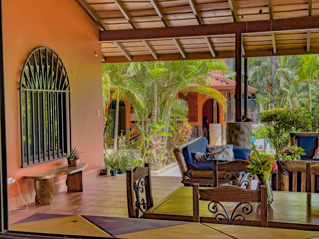 Ojochal Mountain View Home with Pool, Guest House & Gardens
