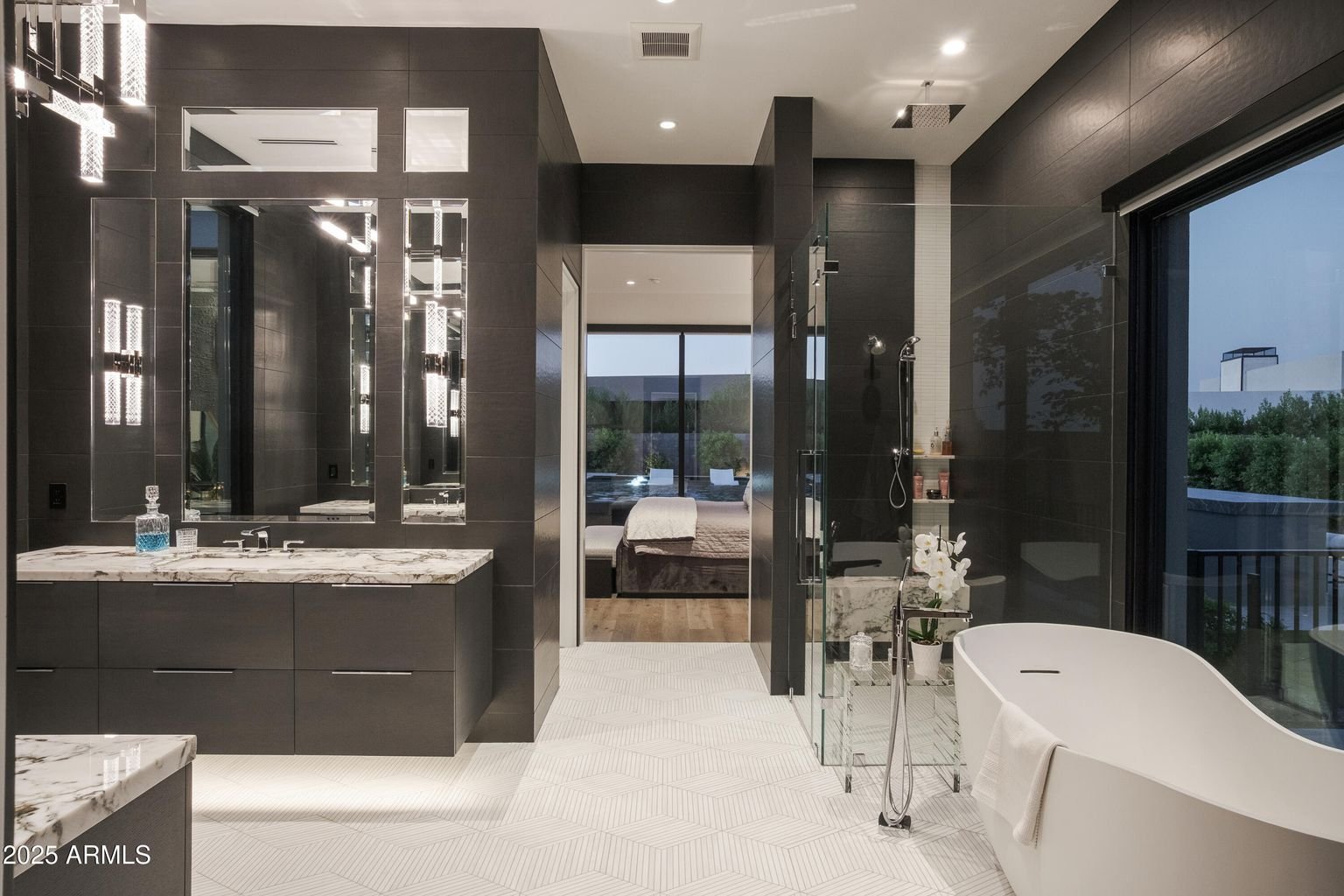 6914 E Cactus Wren Rd