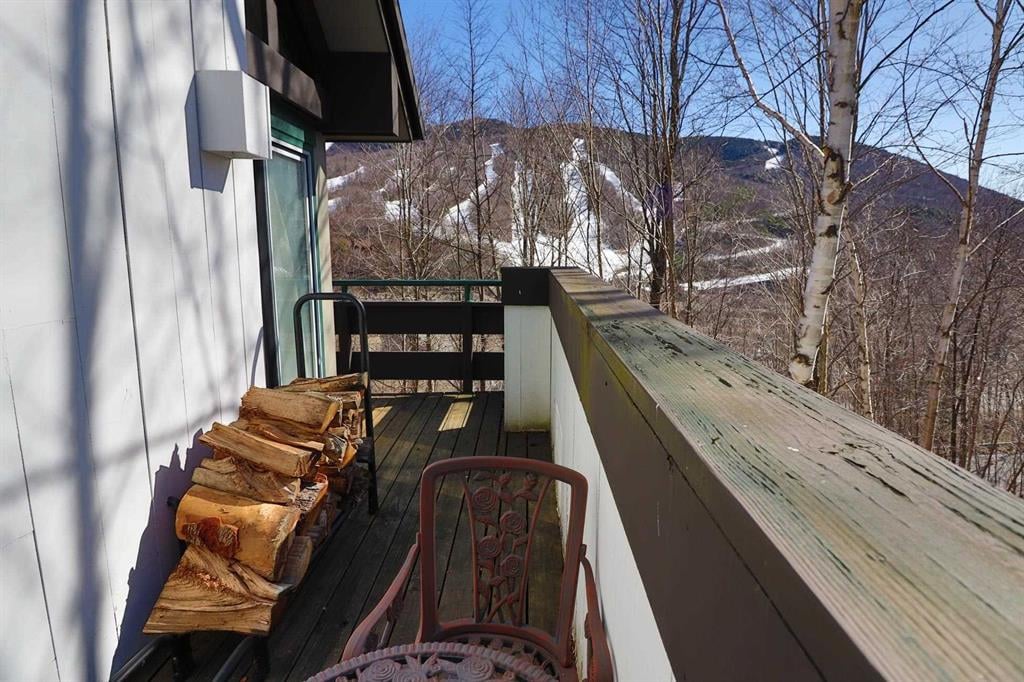 Coolidge Falls Ski Season rental with views!