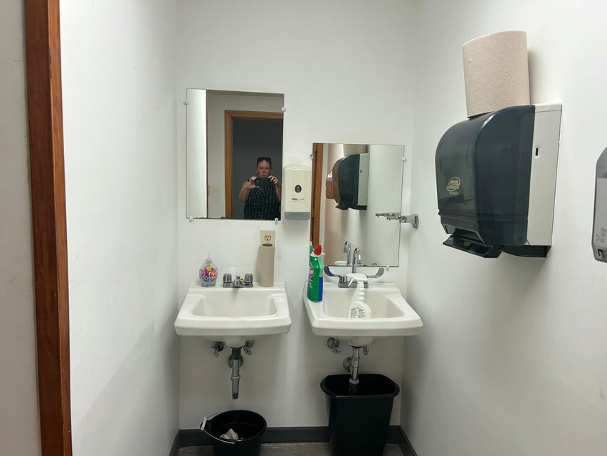190 Bangor Road Ellsworth, ME 04605