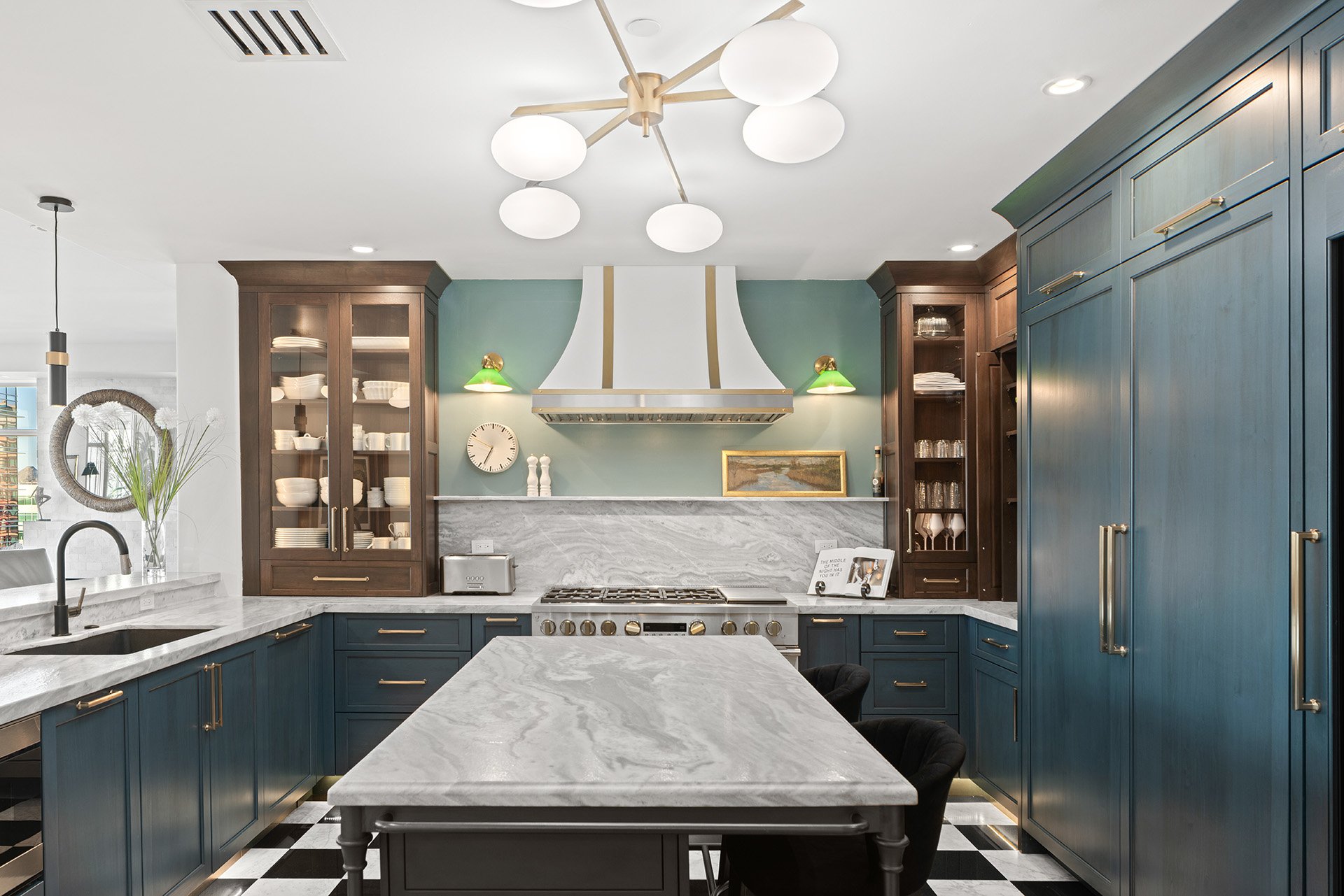 2211 E CAMELBACK Road 902