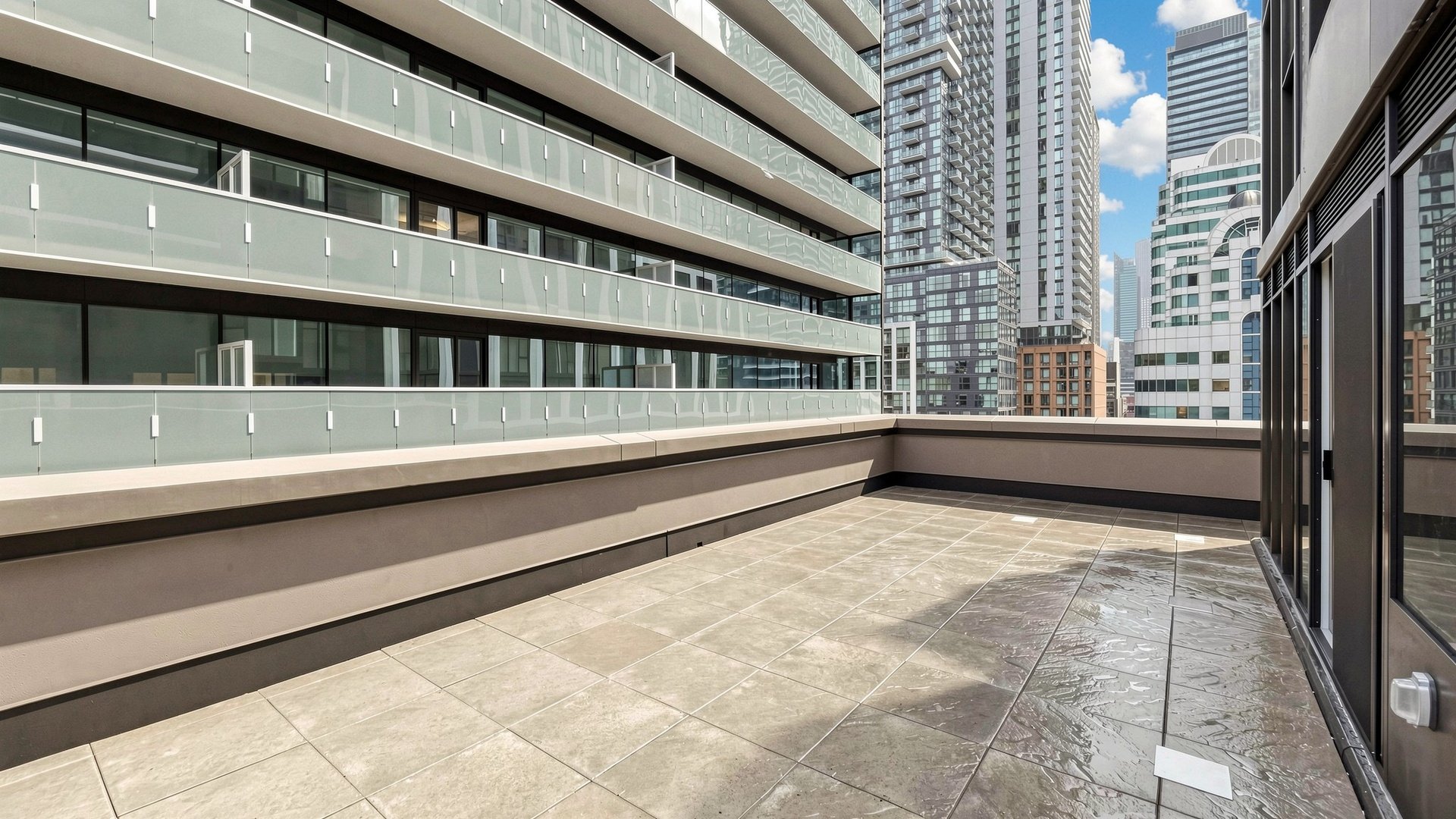 Luxury King West Residence