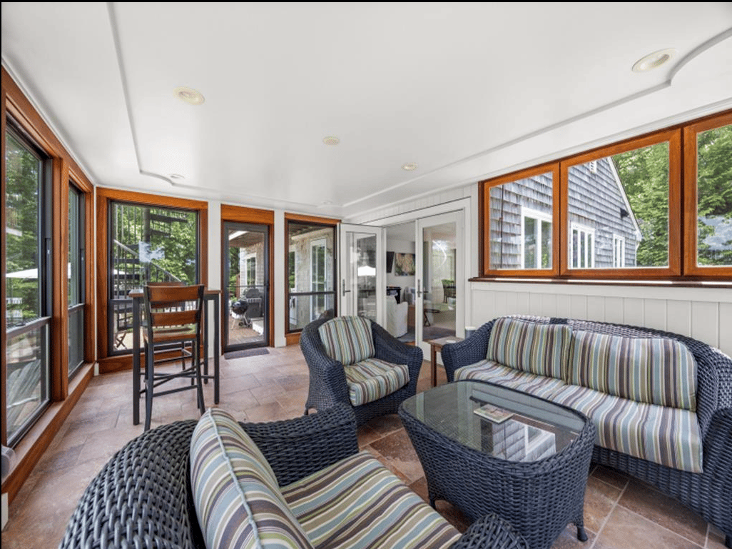 69 Brush Pond Road