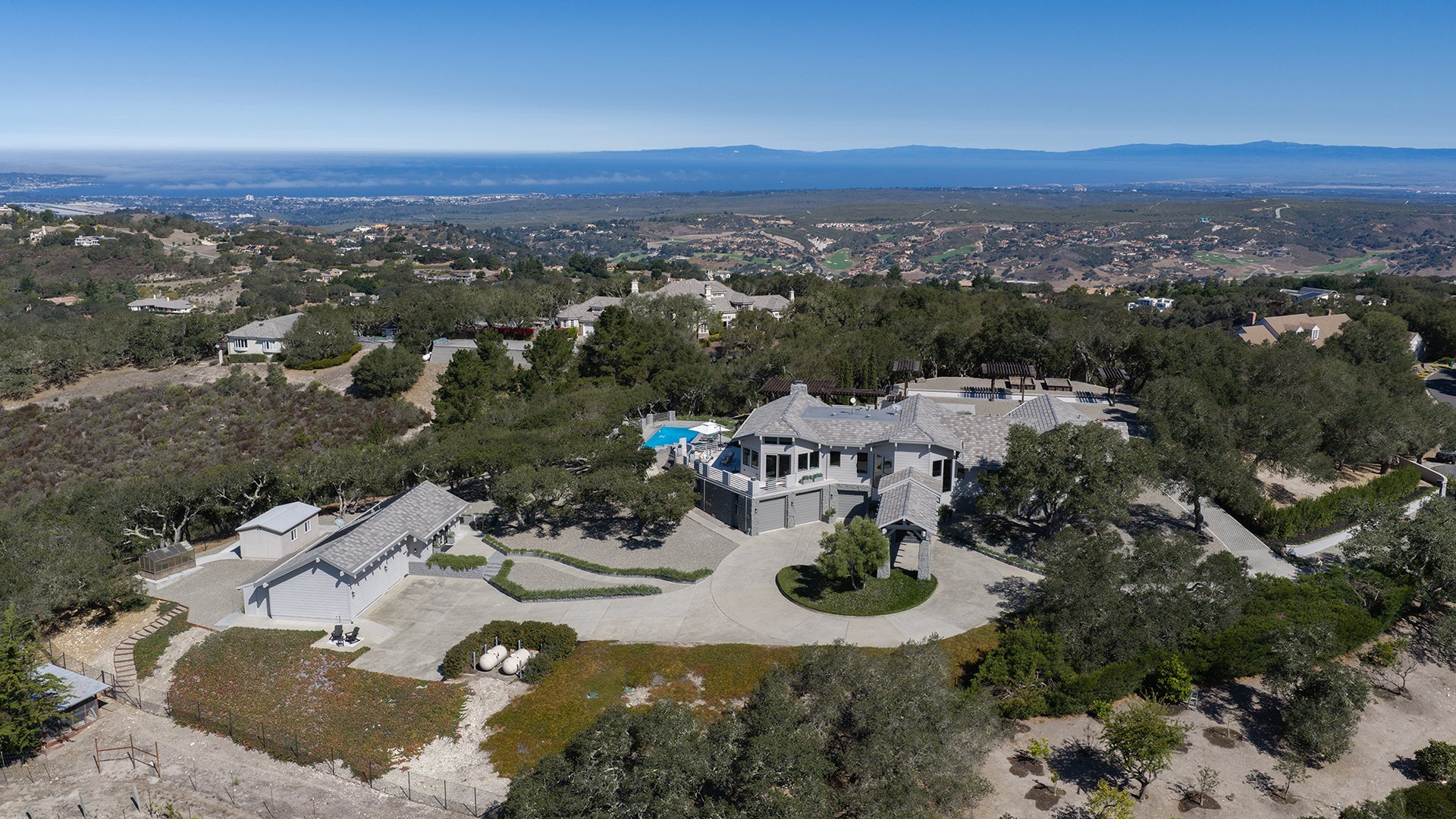 Elevated Living with Panoramic Views