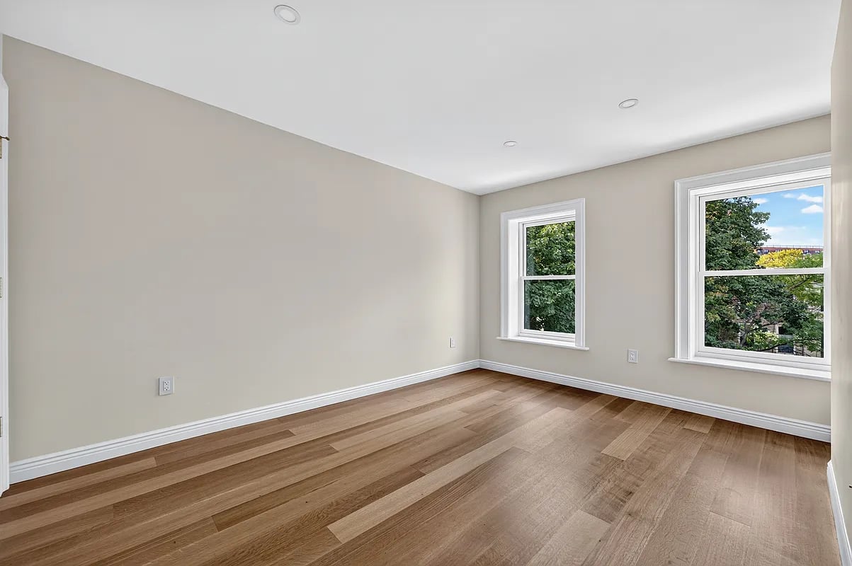 428 Vanderbilt Ave 