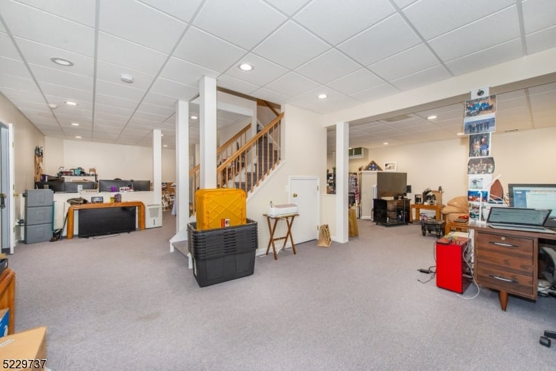 23 Crescent Ridge Rd