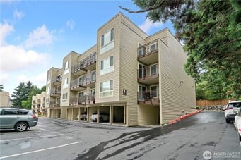 5832 NE 75th Street #E106