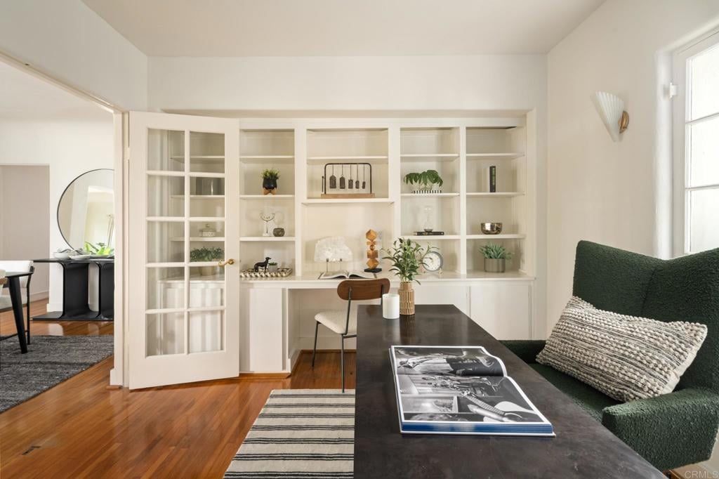 654 Bonair Place