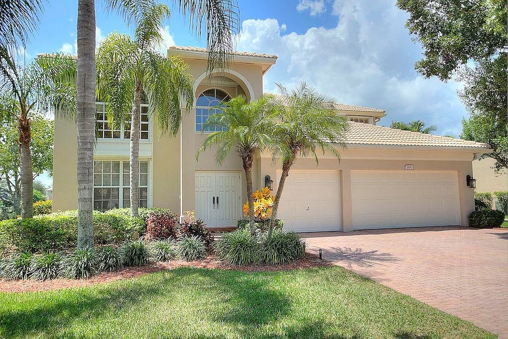 266 Swallowtail Ln