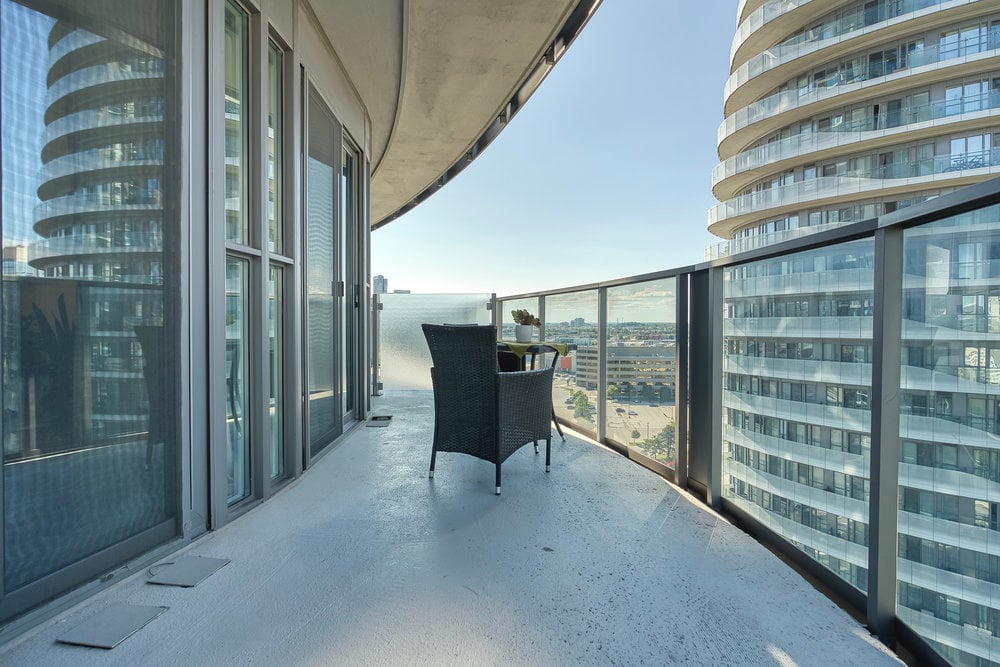 60 Absolute Avenue 1507