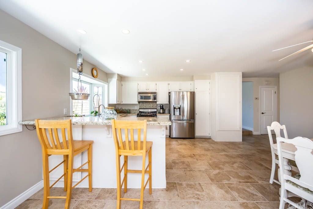8821 Gallant Dr