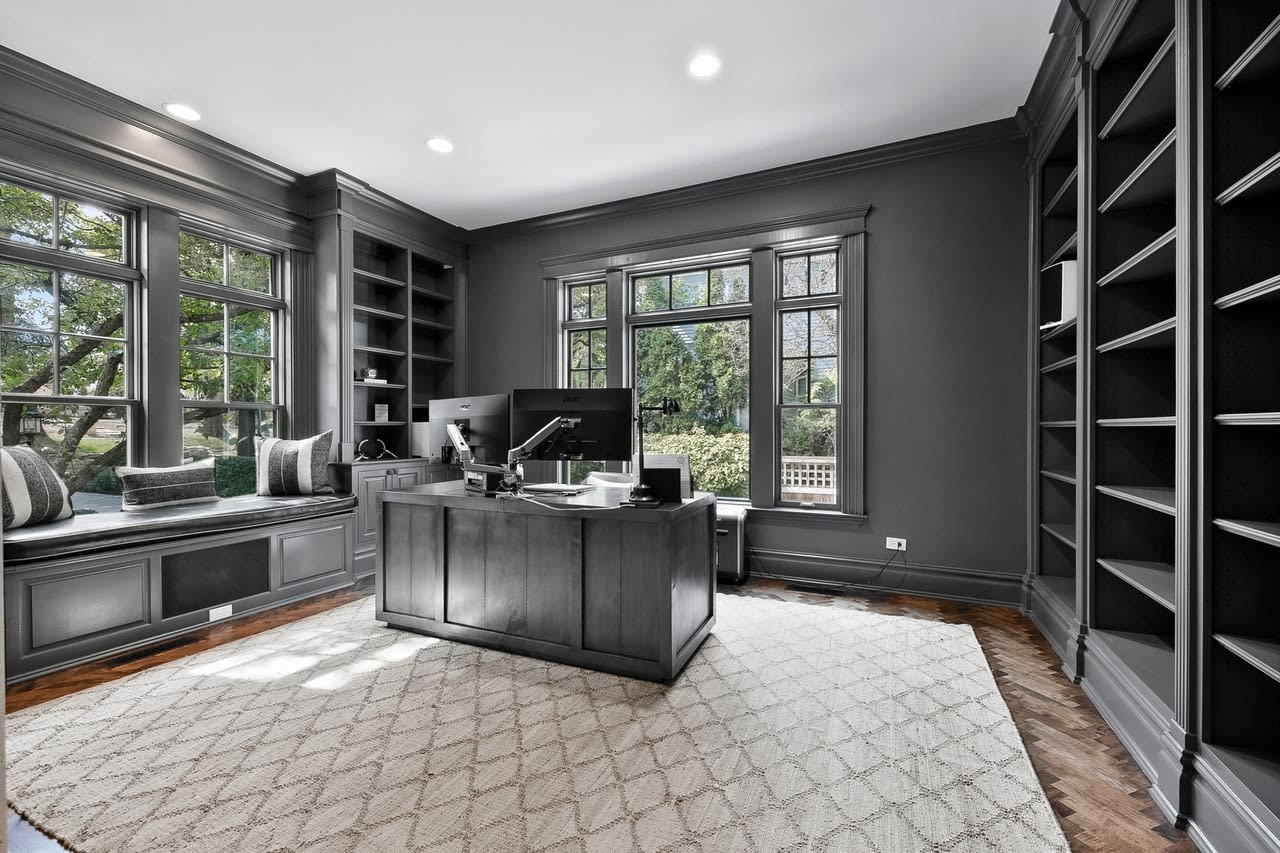 127 E 5th Street