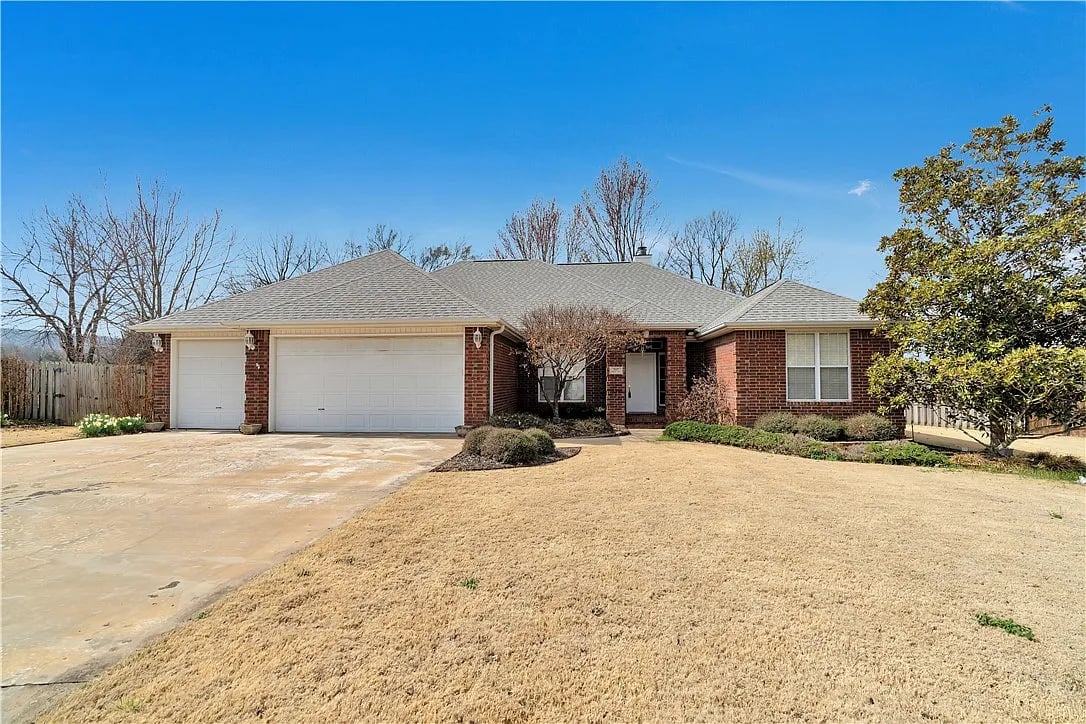 5127 E Milo Wy