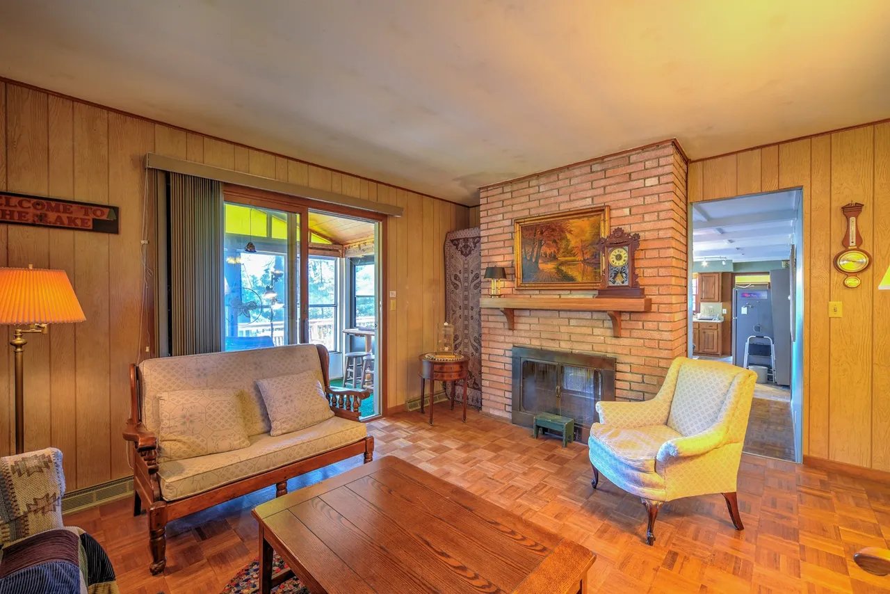 24528 Gatten Point Rd