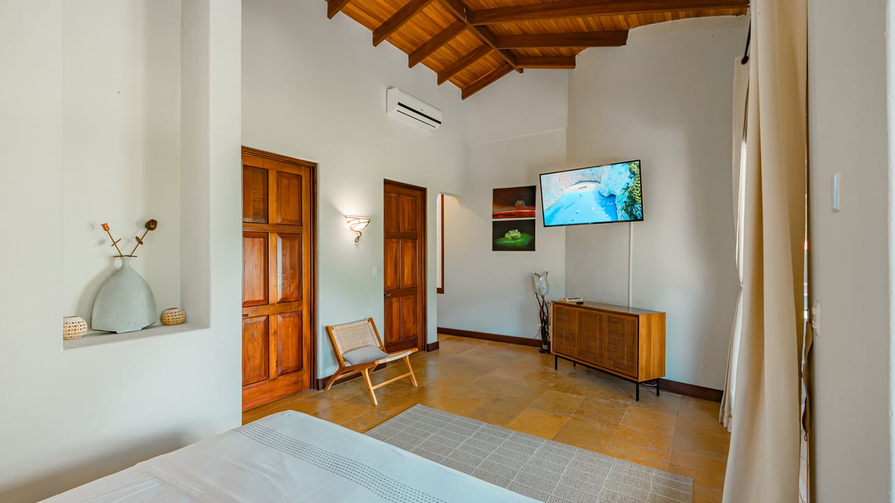 Ocean View Luxury Estate with An Incredible Location in Dominical