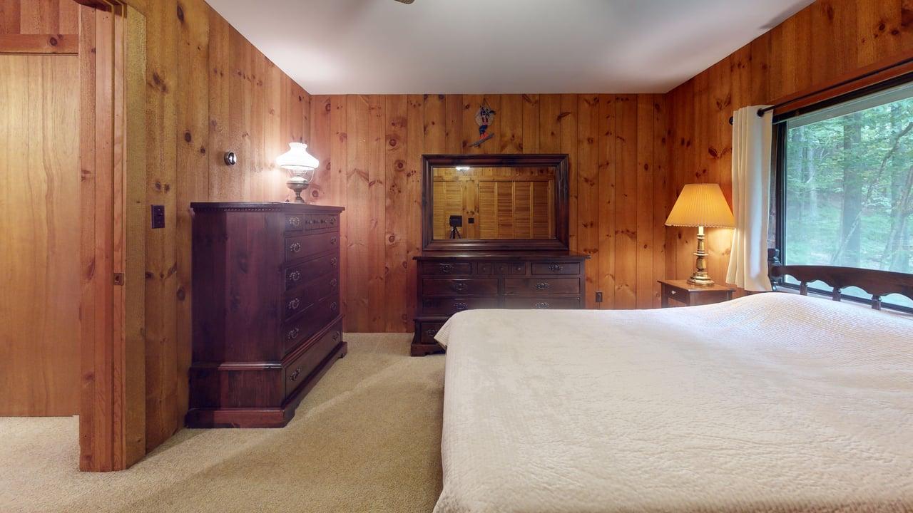 Spacious 3-level Private Home