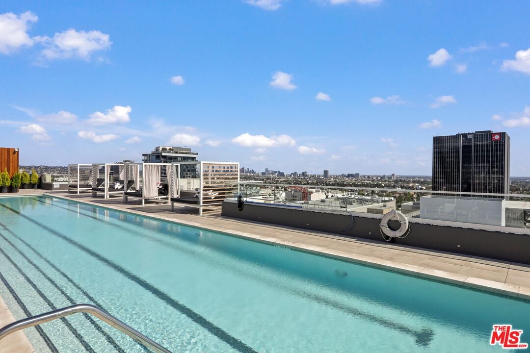 6250 Hollywood Blvd, #5J
