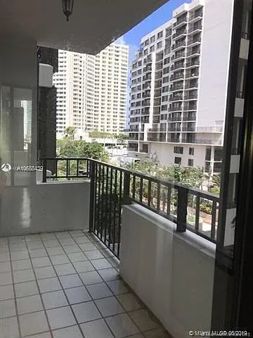 520 Brickell Key Dr #A616
