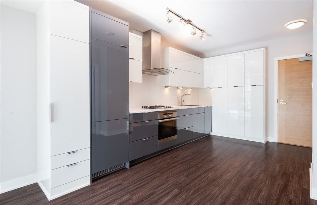 1777 W 7th Ave, #205