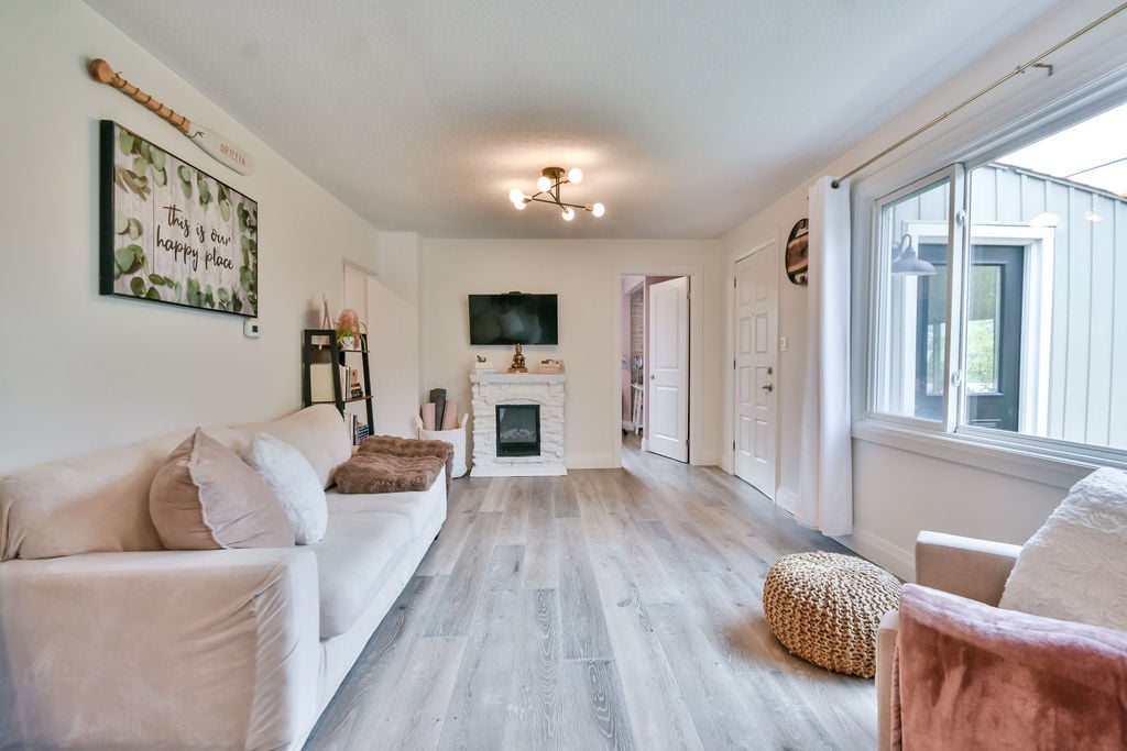 Bright and Welcoming