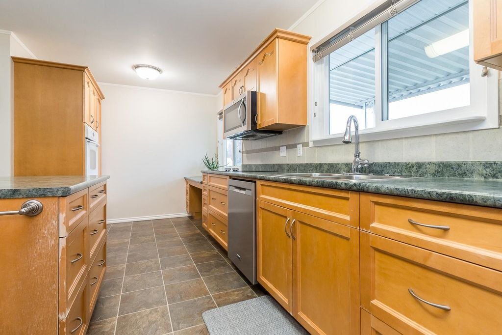 45440 Spartan Cres