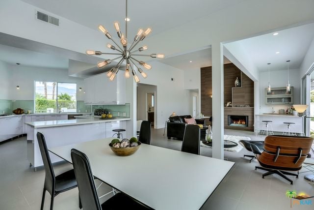 1080 E Buena Vista Dr