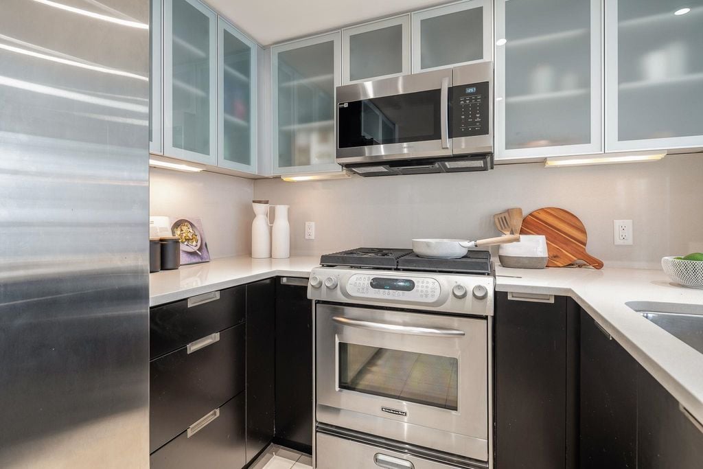 1205 W Hastings St, #1105