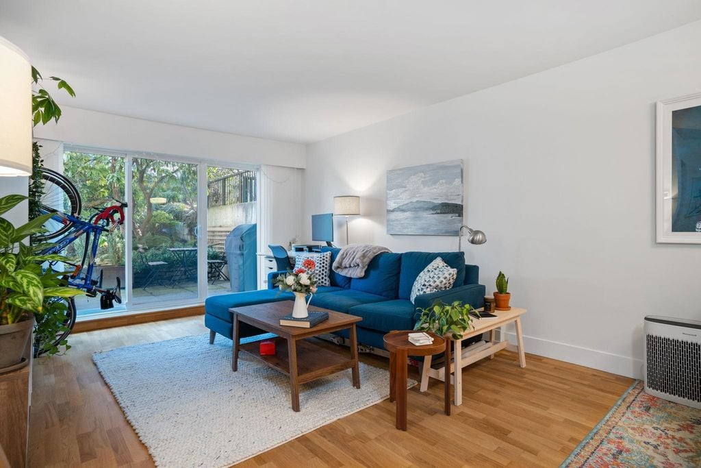 2125 W 2nd Ave, #207